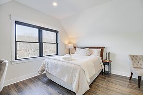 Lakefront Moneta Home w/ Hot Tub & Boat Dock!