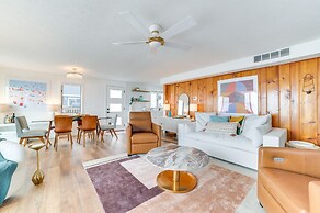 Bright Houghton Lake Home w/ Boat Dock + Fire Pit