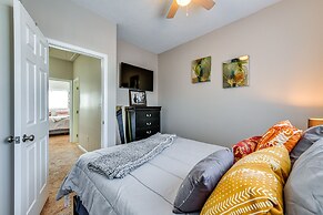 Charlotte Abode ~ 9 Mi to Bank of America Stadium!