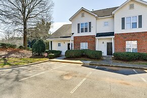 Charlotte Abode ~ 9 Mi to Bank of America Stadium!