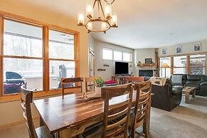Walk to Ski Lift: Breck Condo w/ Hot Tub