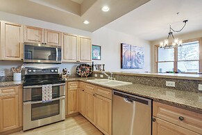 Walk to Ski Lift: Breck Condo w/ Hot Tub