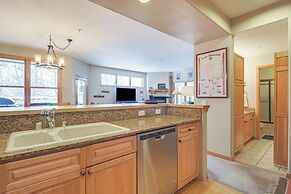 Walk to Ski Lift: Breck Condo w/ Hot Tub