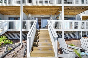 St Helena Island Condo on Private Island w/ Deck!