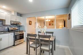 7 Mi to Louisville: Family-friendly Jefferson Home