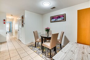 Cozy Newark Getaway ~ 15 Mi to Manhattan!