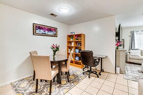 Cozy Newark Getaway ~ 15 Mi to Manhattan!