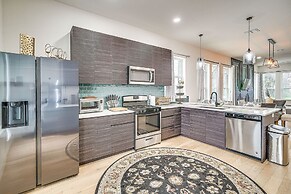 Upscale San Antonio Condo w/ Rooftop Patio