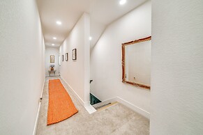 Upscale San Antonio Condo w/ Rooftop Patio