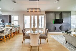 Upscale San Antonio Condo w/ Rooftop Patio