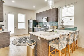 Upscale San Antonio Condo w/ Rooftop Patio