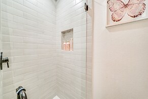 Upscale San Antonio Condo w/ Rooftop Patio