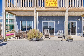 Ocean-view Apt in Emerald Isle - Walk to Beaches!
