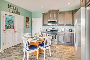 Ocean-view Apt in Emerald Isle - Walk to Beaches!