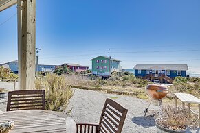 Ocean-view Apt in Emerald Isle - Walk to Beaches!