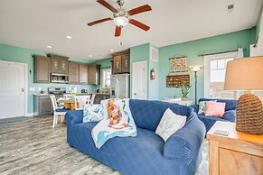 Ocean-view Apt in Emerald Isle - Walk to Beaches!