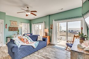 Ocean-view Apt in Emerald Isle - Walk to Beaches!