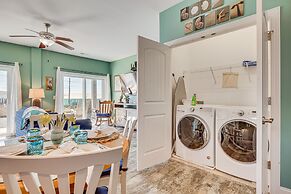 Ocean-view Apt in Emerald Isle - Walk to Beaches!