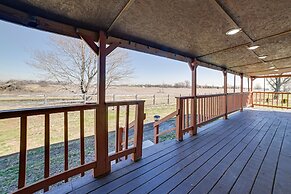 Peaceful Kentucky Countryside Cabin w/ Porch
