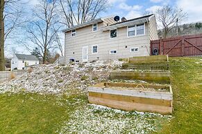 New York Abode: 2 Mi to Binghamton University!