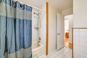 New York Abode: 2 Mi to Binghamton University!