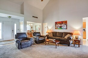 Stockton Home w/ Deck & Gas Grill ~ 1 Mi to Lake!