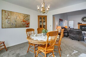 Stockton Home w/ Deck & Gas Grill ~ 1 Mi to Lake!