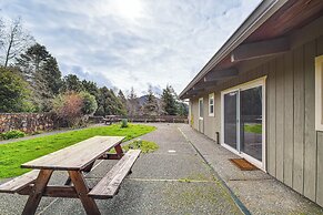 Ocean-view Oregon Coast Vacation Rental w/ Deck