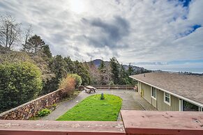 Ocean-view Oregon Coast Vacation Rental w/ Deck