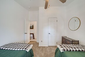 Mtn Views + Playground: Family-friendly Pine Cabin