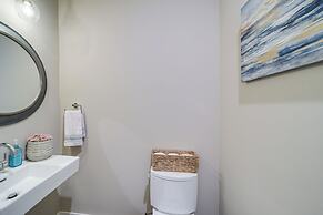 Cozy Carlton Landing Home - Pools & Lake Access