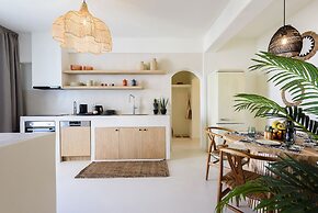 Vammos Luxury Apartments