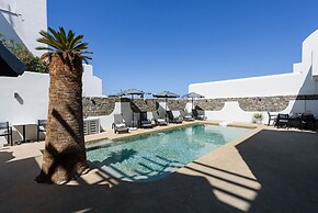 Vammos Luxury Apartments