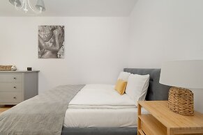 Apartment by Park in Wroclaw by Renters