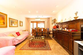 Rachele Charming House in Heart of Rome