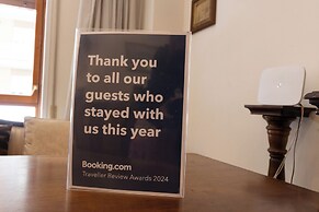 Rachele Charming House in Heart of Rome