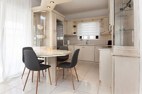 Faliro 2 Bd Escape Modern Living