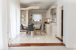 Faliro 2 Bd Escape Modern Living