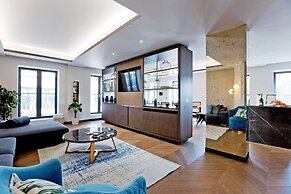 3-bed Deluxe Apt 413