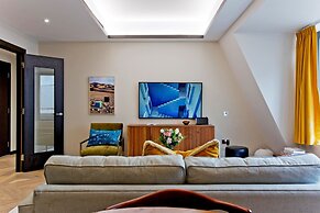 2-bed Executive Apt 518