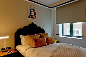 3-bed Deluxe Apt 205