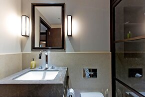 3-bed Deluxe Apt 205