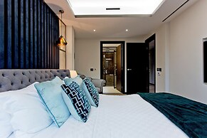 3-bed Deluxe Apt 205