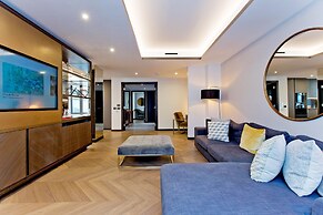 3-bed Deluxe Apt 205