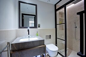 3-bed Deluxe Apt 205