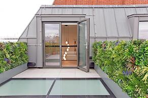 3-bed Rooftop Penthouse