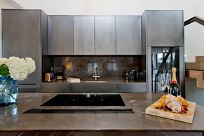 3-bed Rooftop Penthouse