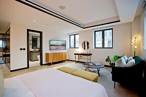 3-bed Rooftop Penthouse