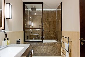 2-bed Superior Apt 416