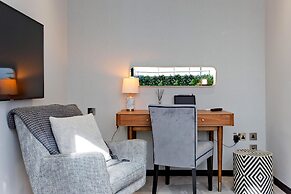 2-bed Deluxe Apt 519